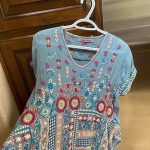 Johnny Was embroidered top size M